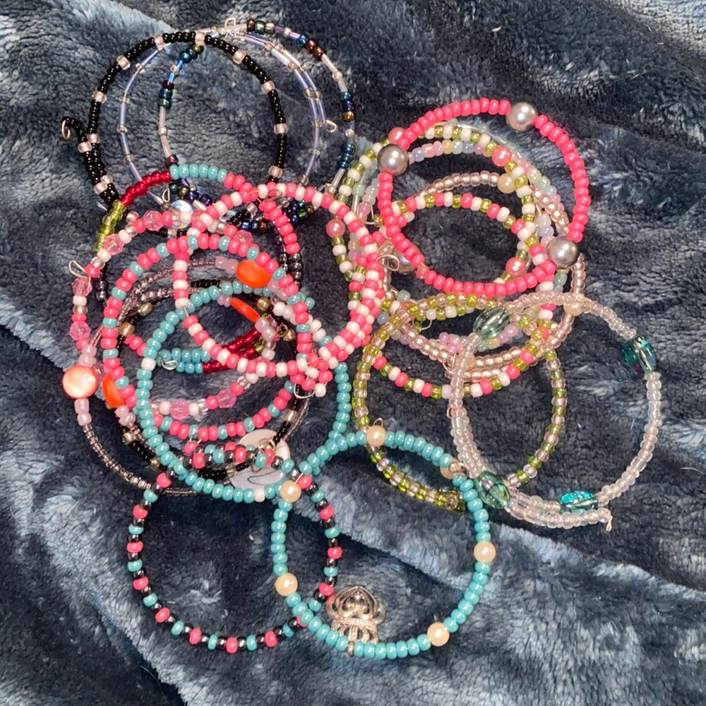 20 bracelets